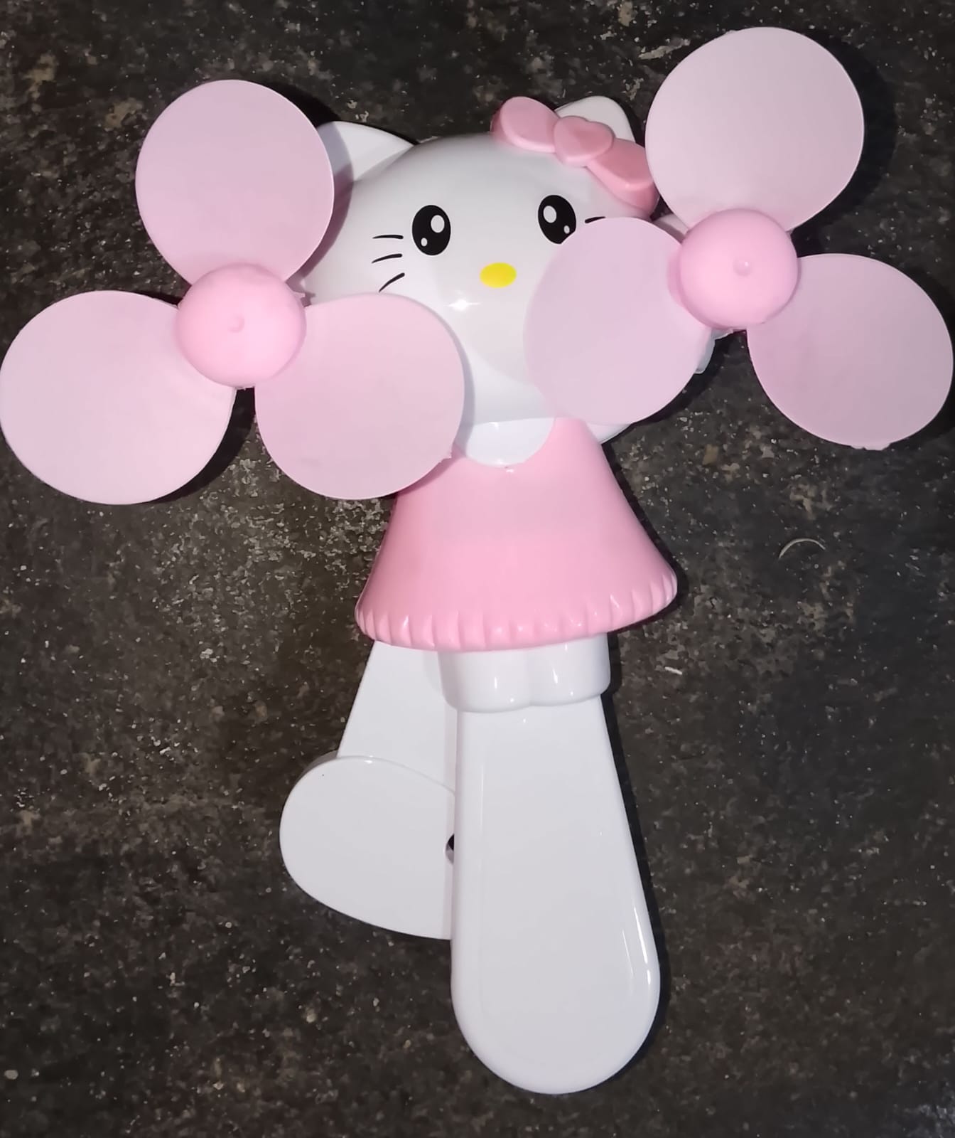 Hello kitty double fan